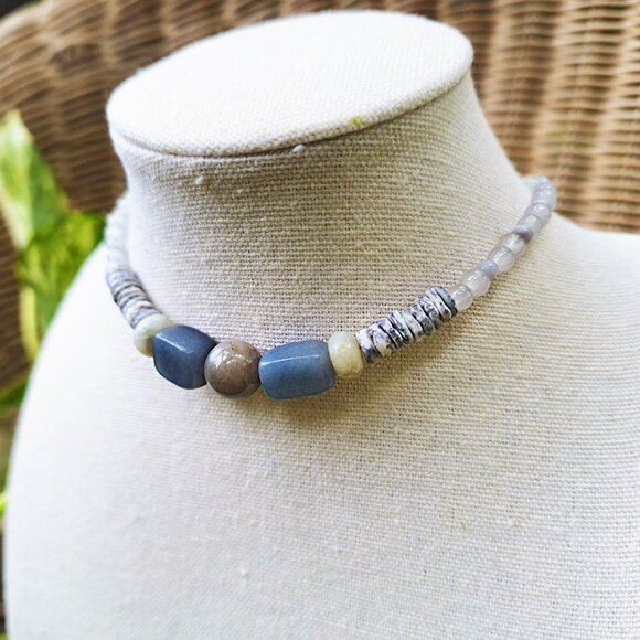 Shell & Stone Choker Necklace | Boho Summer Necklace | Hippie Coastal Necklace - Picture 2 of 6